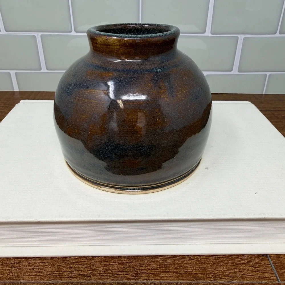 Signed‎ EMS Studio Pottery Poppy Weed Pot Vase Teal Brown Handcrafted 1.25lbs